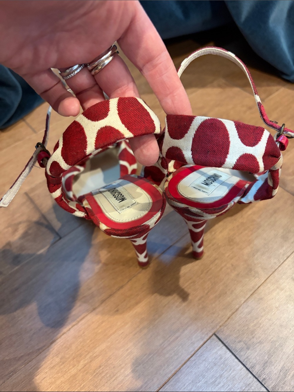 Moschino Red and Cream Knotted Ankle-Strap Heels 9.5 - Picture 5 of 10